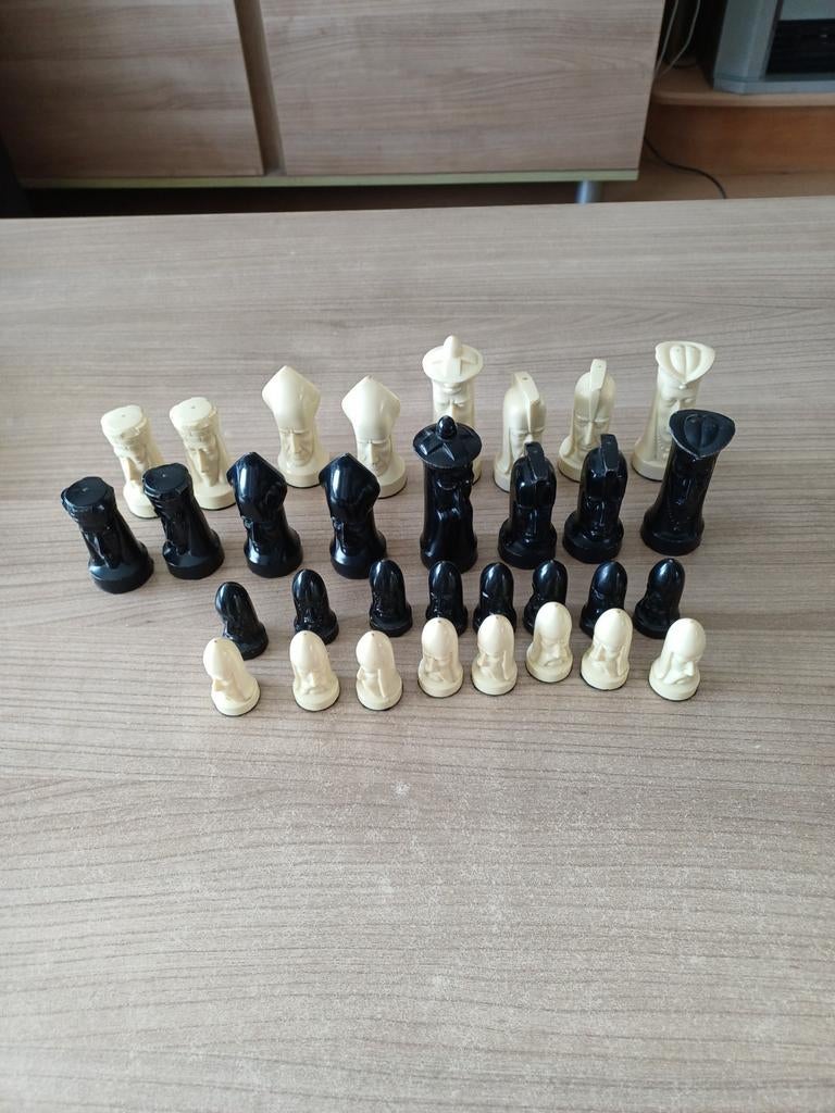 Gotisch schaakspel Peter Ganine jaren 50, Een of twee spelers, Ophalen of Verzenden, Gebruikt, PETER GANINE