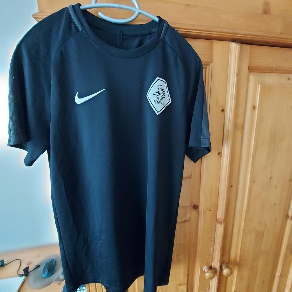 Nike knvb scheidsrechters trainingsshirt maat s, Zwart, Nike, Ophalen of Verzenden, Zo goed als nieuw