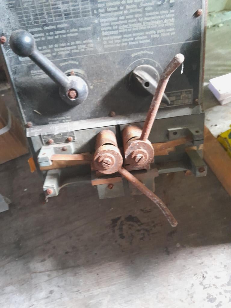 Machine voor lintzagen., Ophalen