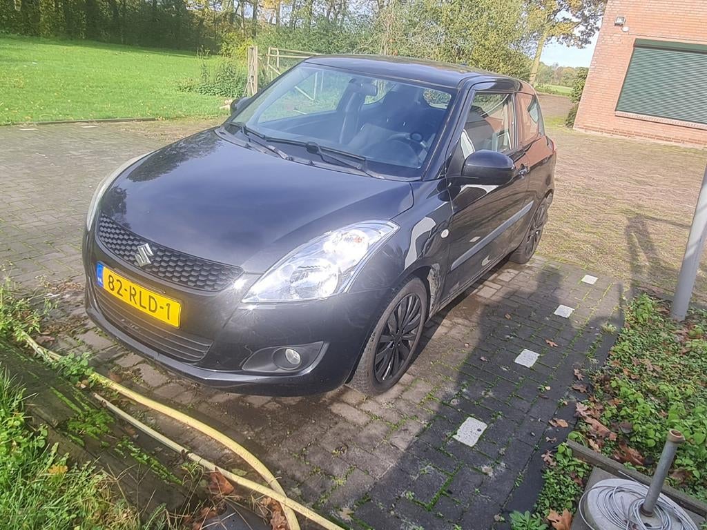 Suzuki swift 1.2 exclusief met schaden loop of sloop, Ophalen, ., ., .