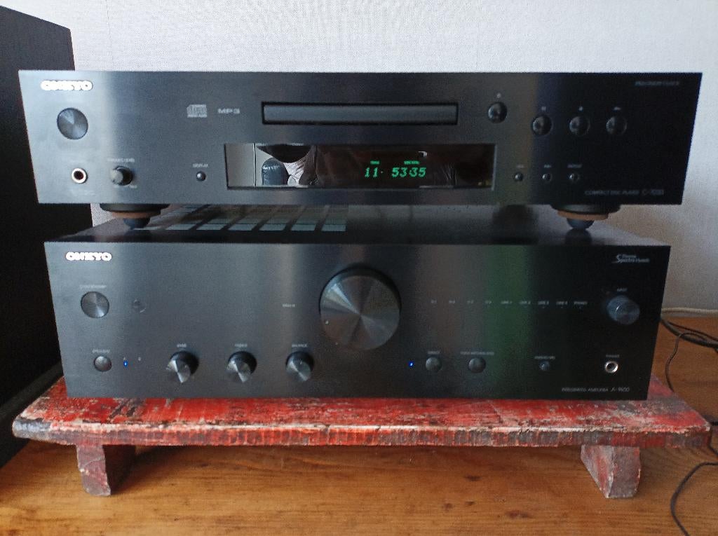 Stereo set: Onkyo - Wharfedale., Losse componenten, Zo goed als nieuw, Cd-speler, Ophalen
