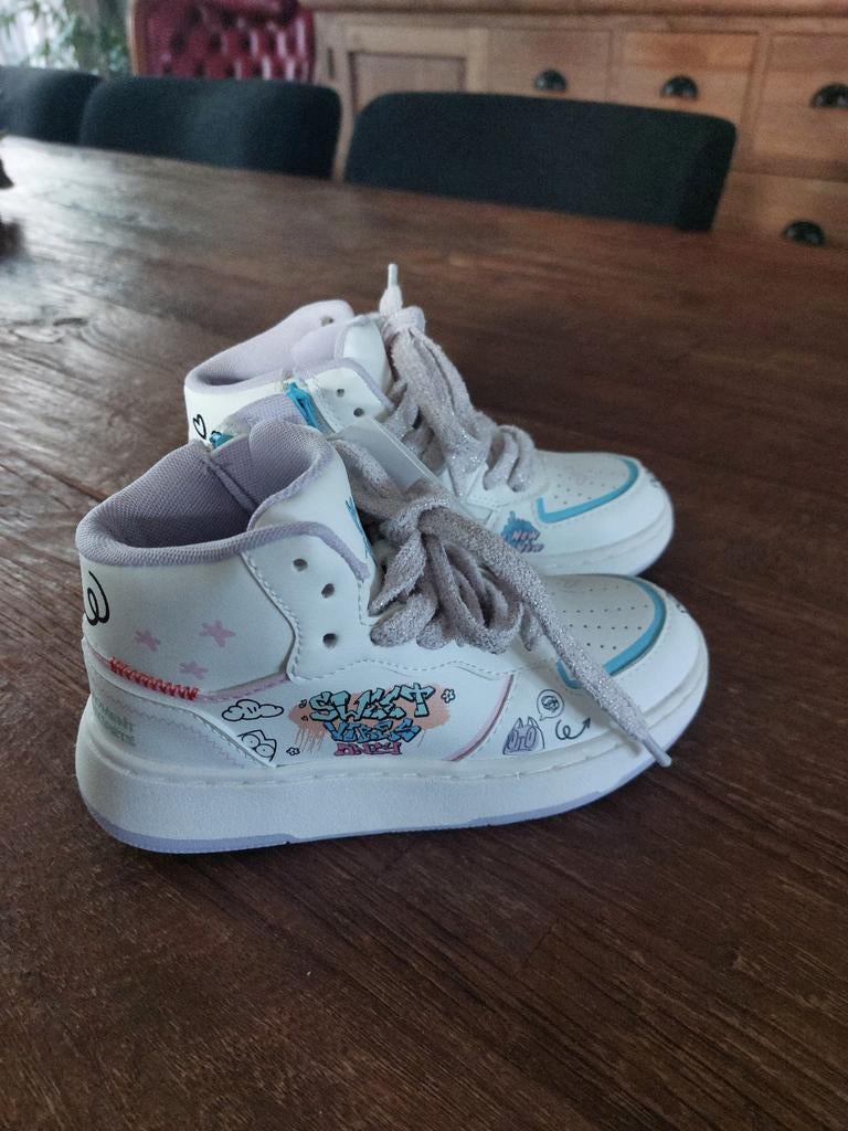 Sneakers meisje maat 30 nieuw, Sport en Fitness, Basketbal, Ophalen of Verzenden, Nieuw, Schoenen