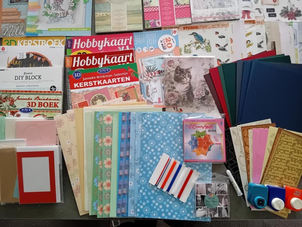 *Heel veel spullen voor het maken van kaarten., Hobby en Vrije tijd, Kaarten | Zelf maken, Ophalen of Verzenden, Zo goed als nieuw