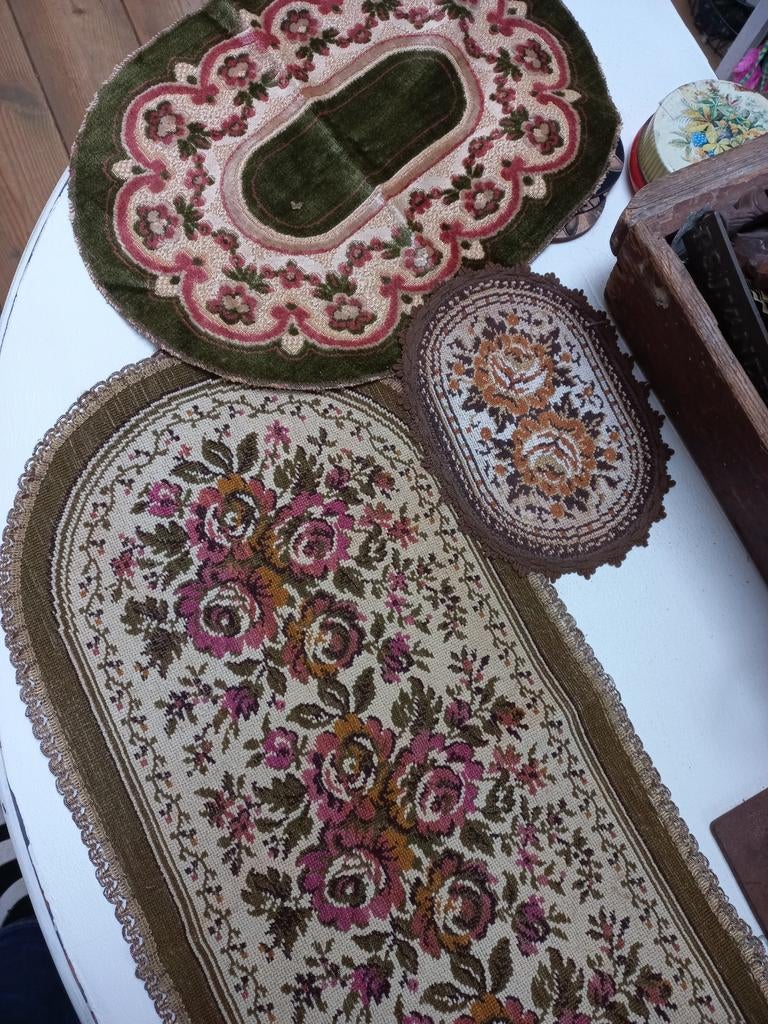 Antieke kleedjes, Antiek en Kunst, Ophalen of Verzenden