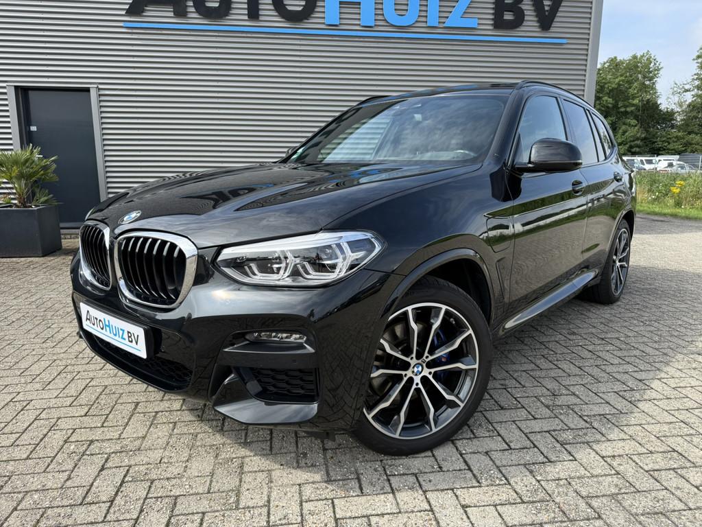 BMW X3 xDrive30e High Executive M Sport LED Panoramadak Trek, Gebruikt, 4 cilinders, 2000 kg, Zwart