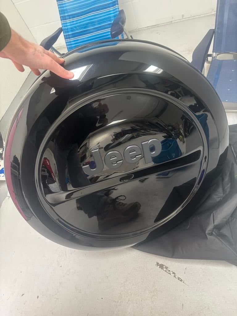 Originele Reservewiel Hardcover Jeep Wrangler 4Xe (2022-hede, Ophalen of Verzenden, Gebruikt, Achter, Jeep