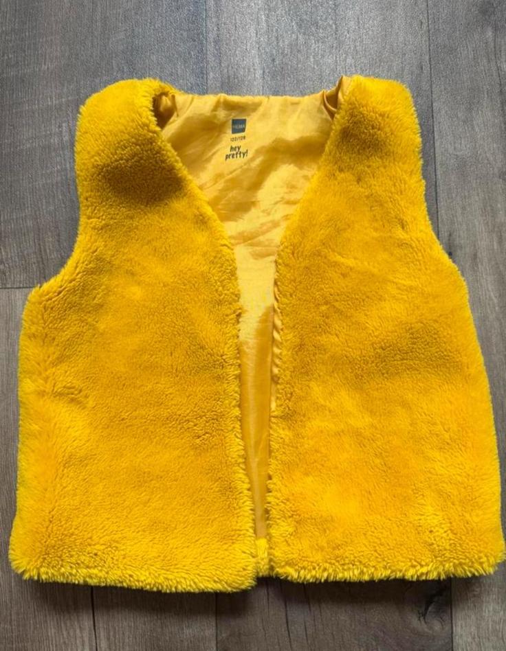 Gilet bodywarmer maat 122-128 hema, Kinderen en Baby's, Kinderkleding | Maat 122, Ophalen of Verzenden, Zo goed als nieuw, Meisje