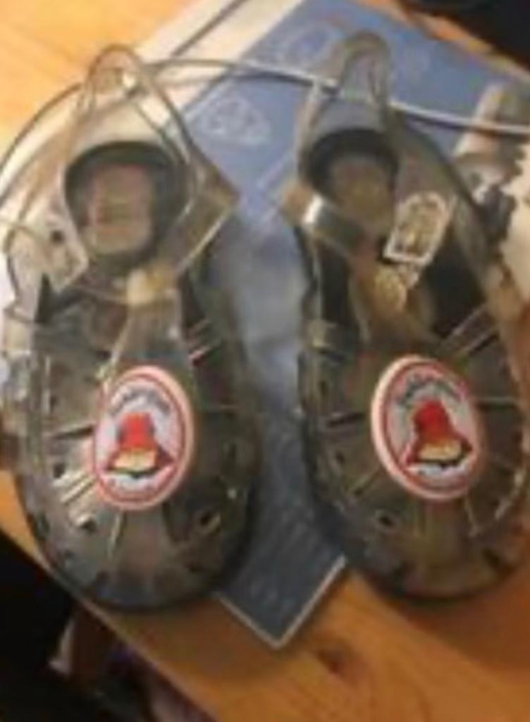 paar waterschoenen in maat 26/27 met paddington, Kinderen en Baby's, Kinderkleding | Schoenen en Sokken, Ophalen, Gebruikt, Jongen of Meisje