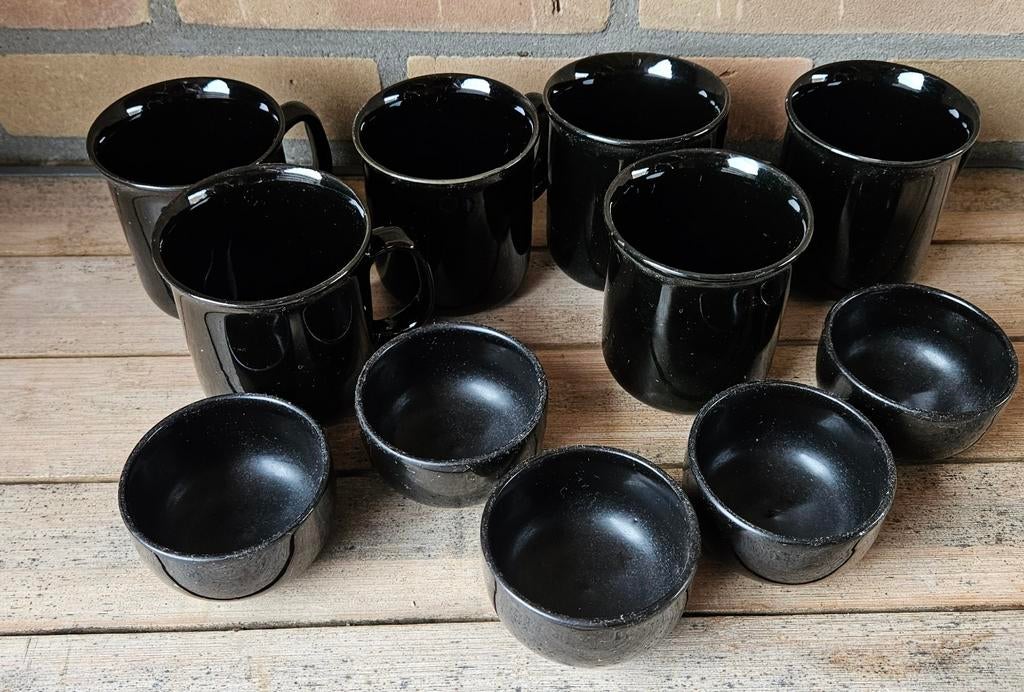 Mokken enz, Huis en Inrichting, Ophalen of Verzenden, Aardewerk, Overige stijlen, Kop(pen) en/of Schotel(s)