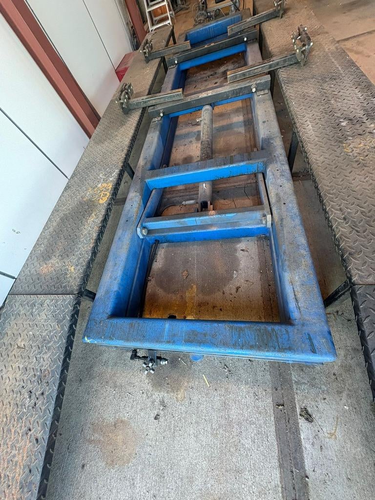 Trekbank compleet met lift., Auto diversen, Autogereedschap, Ophalen