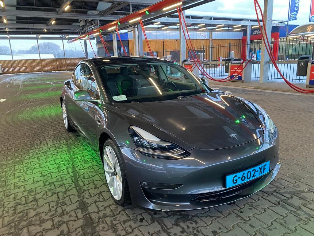 Tesla Model 3 Long Range– Taxi-klaar | Direct inzetbaar, Auto's, Tesla, Automaat, 1831 kg, Zwart, Elektrisch
