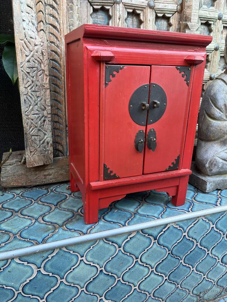 Chinees sieraden kastje in de vorm bruidskast uniek rood, Verburgt Vintage, Gebruikt, Ophalen of Verzenden, https://verburgtvintage.nl/#contact