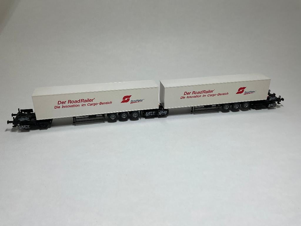 Roco 1919 Auto + Waggon. Road Railer OBB. H0 1:87, Gelijkstroom, Wagon, Ophalen of Verzenden, Zo goed als nieuw