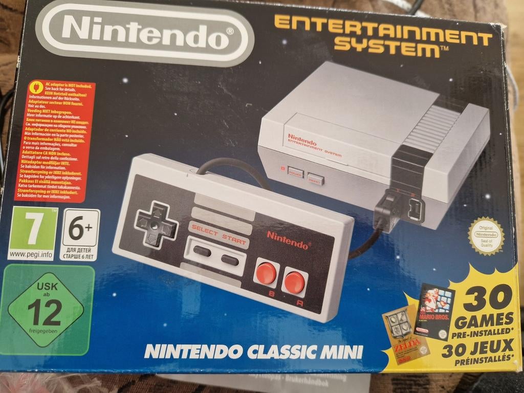 Nintendo classic mini, Ophalen, Zo goed als nieuw, Met 1 controller