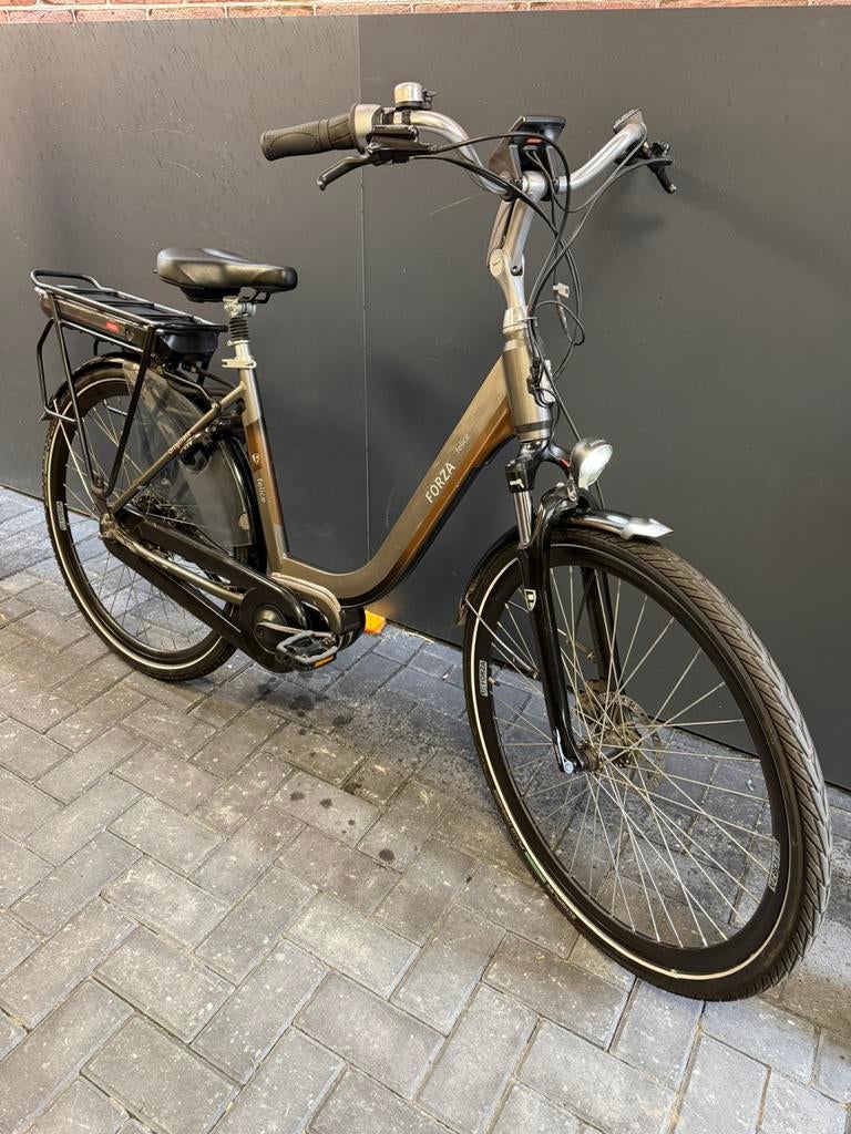 Snelle e-bike Forza 35kmh. 550 watt !, Fietsen en Brommers, Elektrische fietsen, Overige merken, Ophalen of Verzenden, Zo goed als nieuw