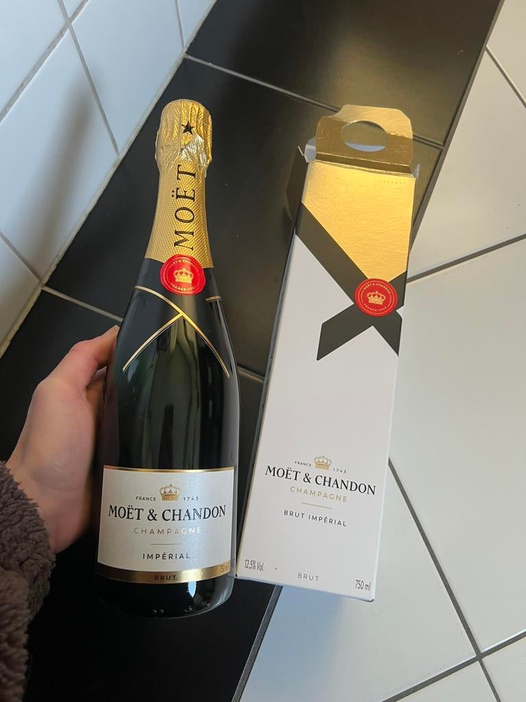Moet & chandon champagne nieuw, Ophalen of Verzenden, Zo goed als nieuw, Frankrijk, Champagne
