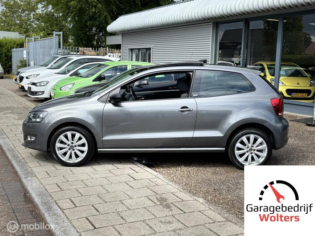 Volkswagen Polo 1.2 PANODAK AIRCO STOELVERWARMING LMV NW APK, Voorwielaandrijving, 967 kg, Gebruikt, Zwart