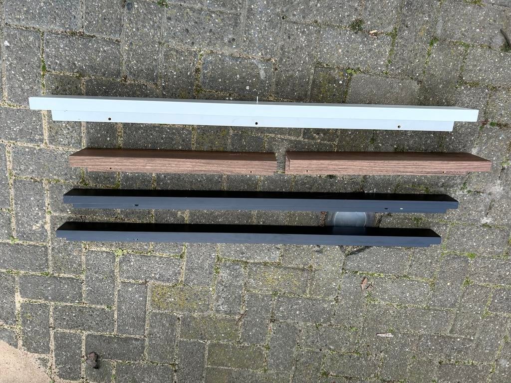 Ikea Mosslanda wandplanken, Ophalen, Zo goed als nieuw