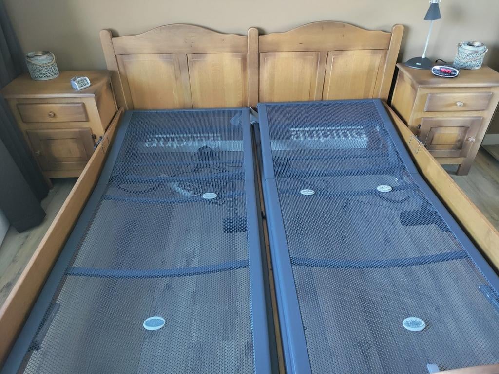 Complete slaapkamer met verstelbare elektrische bodem, Huis en Inrichting, Slaapkamer | Complete slaapkamers, Ophalen, Zo goed als nieuw