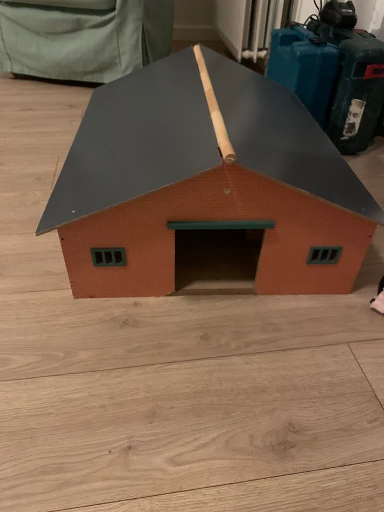 Grote houten manege schleich / paardenstal, Ophalen, Gebruikt