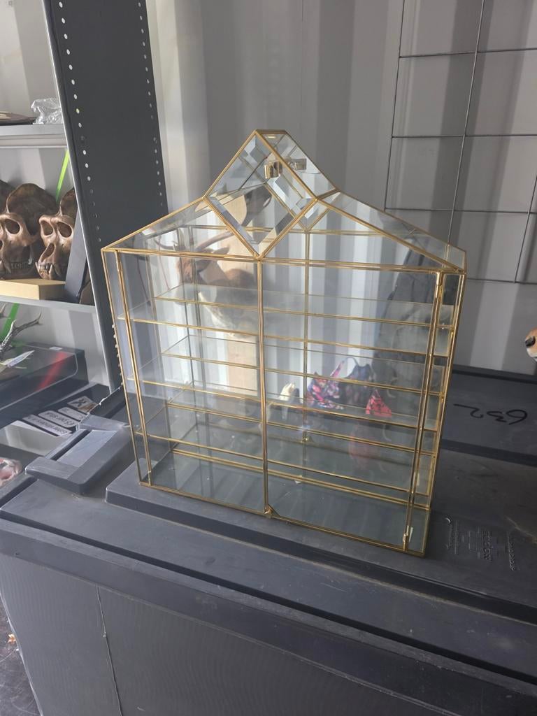 Gouden kleine vitrinekast jaren 60 kast, Ophalen of Verzenden, Zo goed als nieuw, 25 tot 50 cm, 50 tot 100 cm