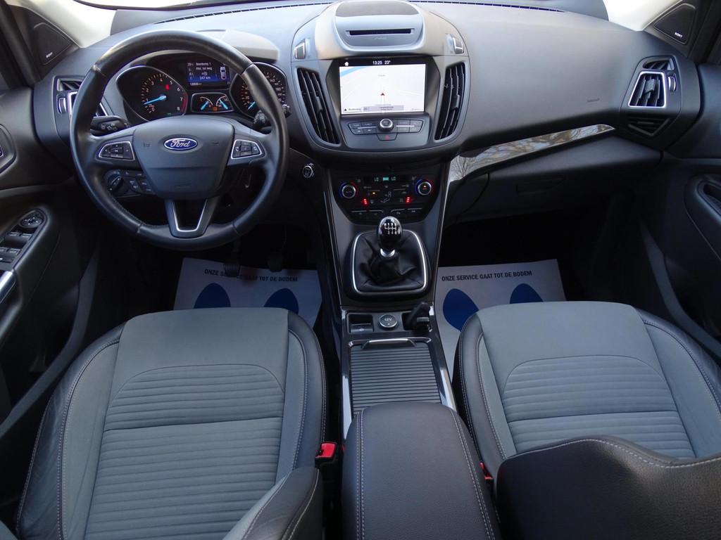 Ford Kuga 1.5 Titanium Styling Pack - PARK CAMERA - KEYLESS, Stof, Euro 6, 4 cilinders, Bedrijf