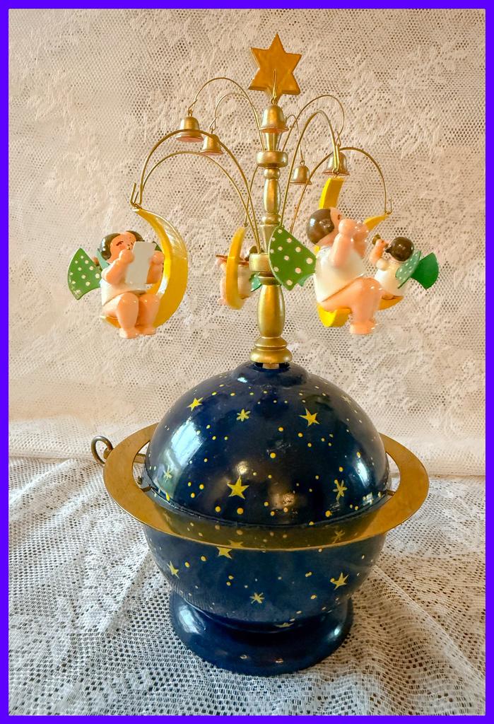 Wendt & Kühn wereldbol engelen muziekdoos Erzgebirge, Diversen, Ophalen, Zo goed als nieuw