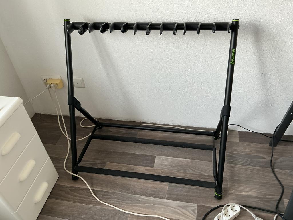 Te koop Gravity gitaren statief voor 7 gitaren, Muziek en Instrumenten, Standaards, Ophalen, Zo goed als nieuw