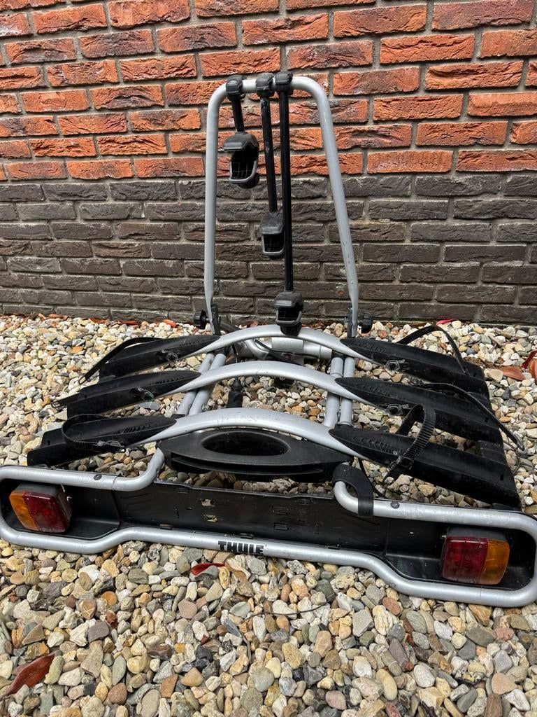 Thule fietsendrager voor 3 fietsen met 1 sleutel, Ophalen of Verzenden, 3 fietsen of meer, Gebruikt, Trekhaakdrager