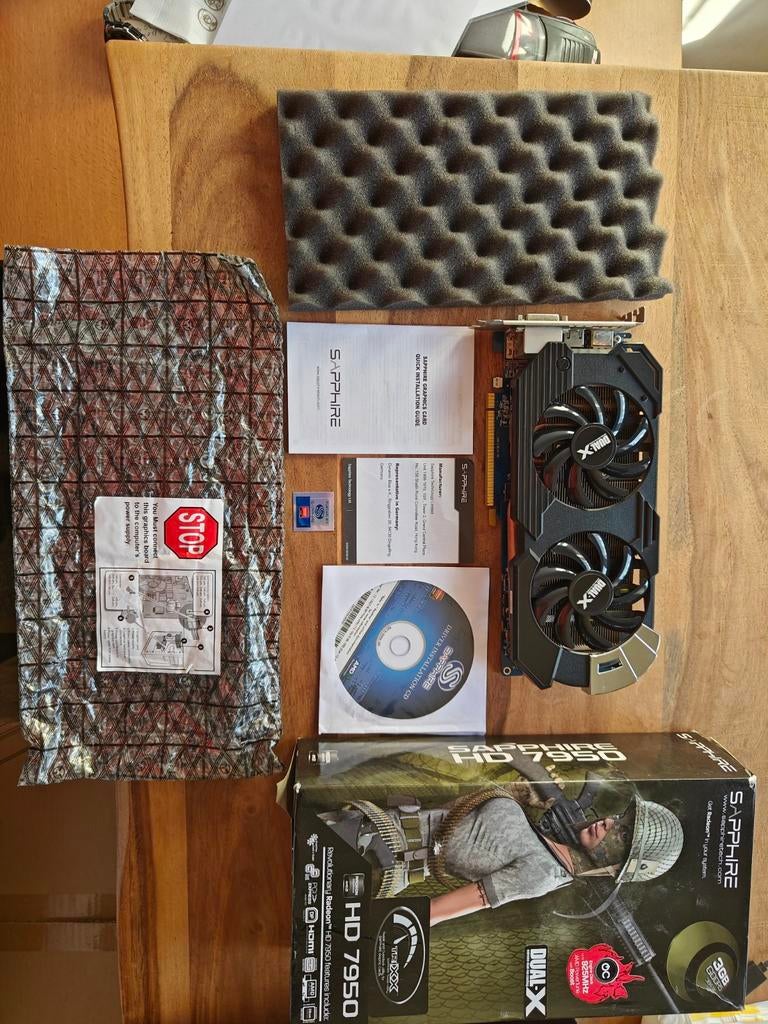 AMD Radeon HD7950 3GB GDDR5 384bit bus., Computers en Software, Videokaarten, PCI-Express 3.0, GDDR5, Ophalen of Verzenden