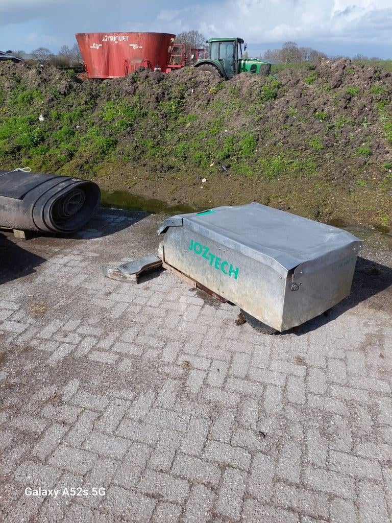 JOZ mestrobot, Zakelijke goederen, Agrarisch | Werktuigen, Ophalen, Veehouderij