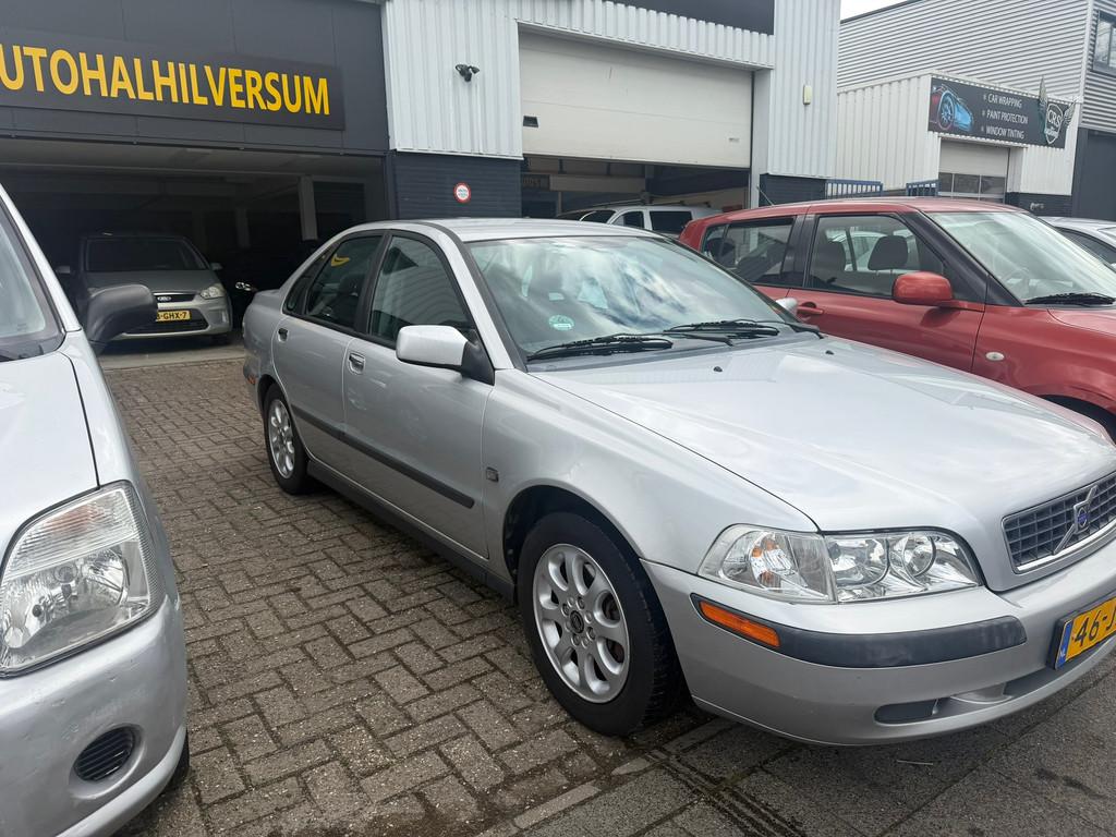 Volvo S40 1.8 Europa, Voorwielaandrijving, 4 cilinders, 122 pk, Handgeschakeld