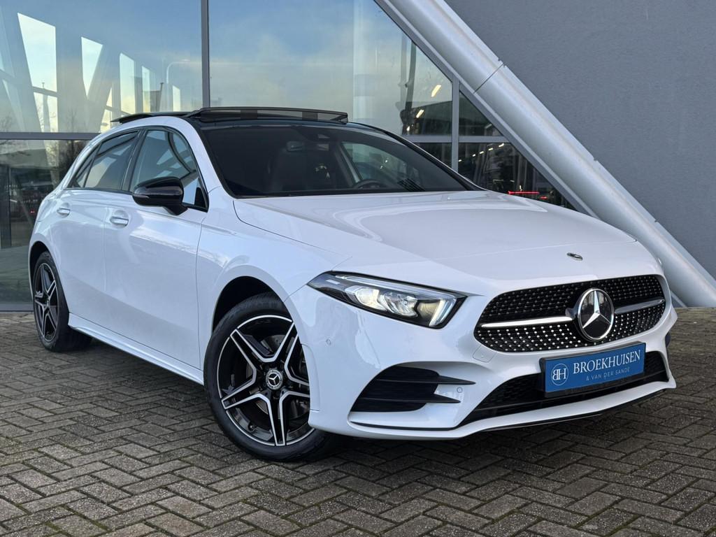 Mercedes-Benz A-klasse 250 e AMG Line Plug in Hybride 218pk, Gebruikt, 4 cilinders, 15 kWh, Wit