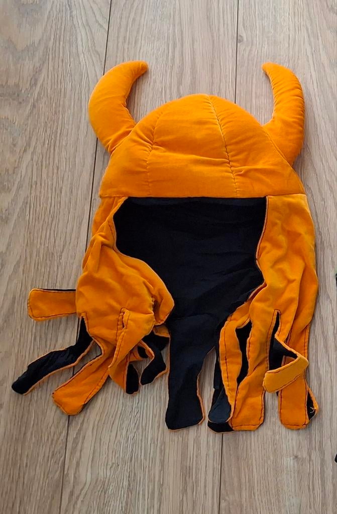 Oranje Viking Helm, Hobby en Vrije tijd, Feestartikelen, Zo goed als nieuw, Hoed of Pruik, Oranje of Koningsdag, Ophalen of Verzenden