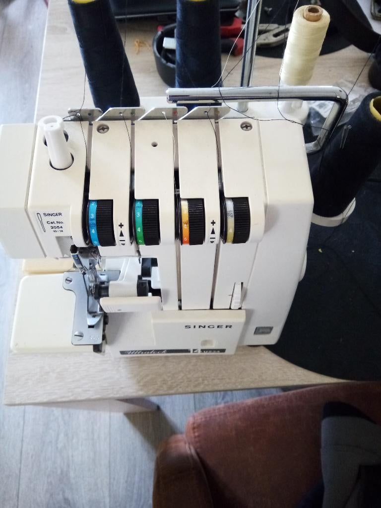 Singer ultralock, Ophalen of Verzenden, Gebruikt, Naaimachine, Singer