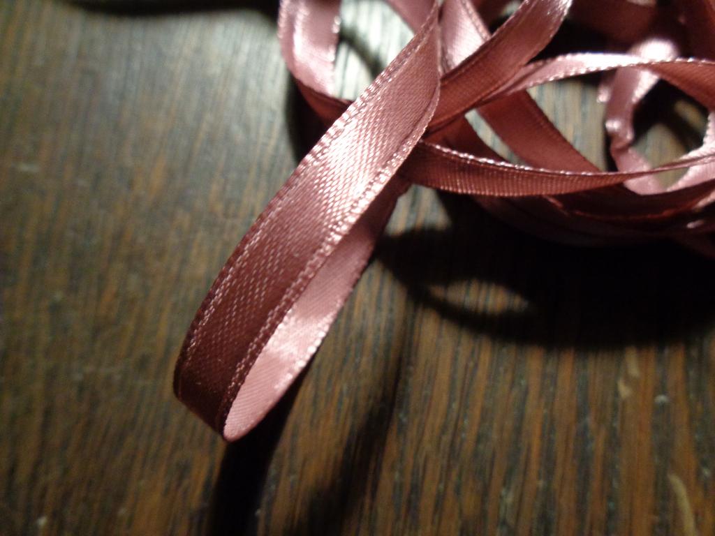 5 meter oud roze satijn band 0.5 cm breed, Ophalen of Verzenden, Nieuw, Lint, Band of Elastiek