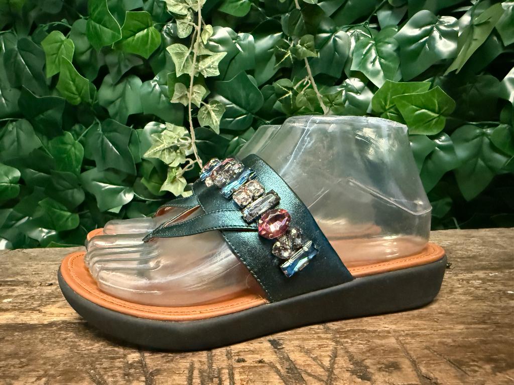 Nieuwe mooie leren slippers van Fitflop maat 37, Overige kleuren, Nieuw, Ophalen of Verzenden, Fitflop