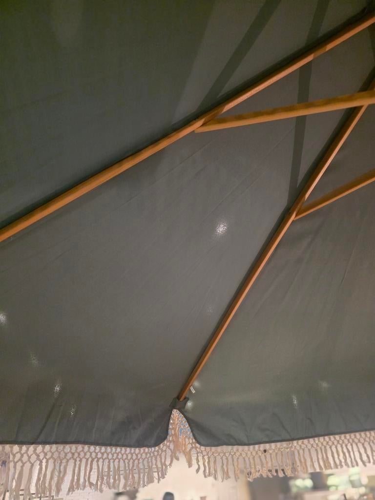 Volantes Ibiza parasol kaki 3m nieuw in doos, Tuin en Terras, Parasols, Ophalen of Verzenden, Nieuw, Stokparasol