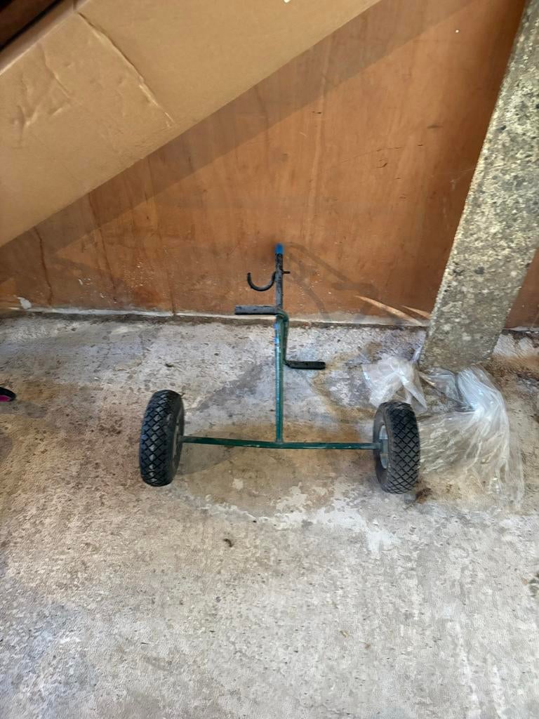 Handige Surfkar voor Surfplank - Makkelijk of de fiets, Watersport en Boten, Windsurfen, Ophalen of Verzenden, Gebruikt, Overige typen