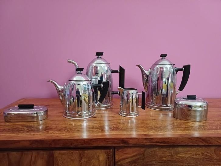 Chroom Koffie- en Theeservies. O.a. Bredemeijer maar ook mer, Ophalen of Verzenden, Overige materialen, Overige stijlen, Overige typen