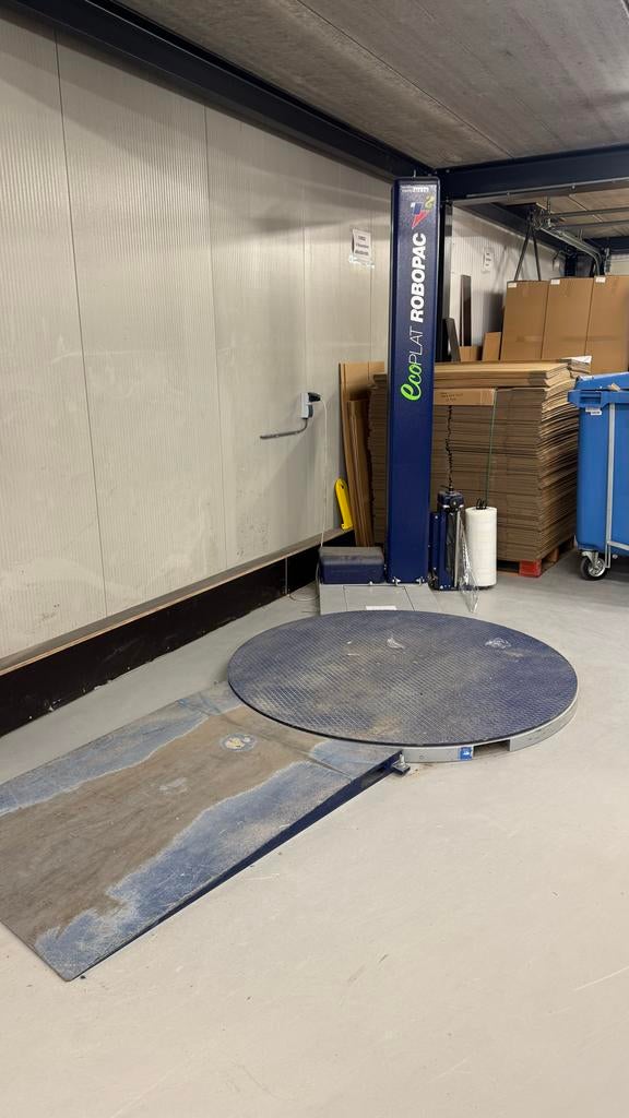 Robopac Ecoplat foliewikkelaar, Ophalen