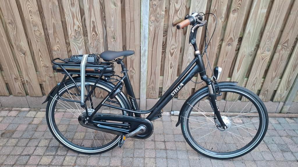 Stella Vicenza Nero Elektrischefiets, Fietsen en Brommers, Versnellingen, Zo goed als nieuw, 50 tot 53 cm, Ophalen