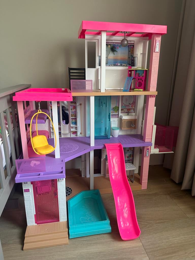 Barbie Droomhuis - 3 Verdiepingen, 109cm hoog, Kinderen en Baby's, Speelgoed | Poppenhuizen, Ophalen of Verzenden, Gebruikt, Poppenhuis