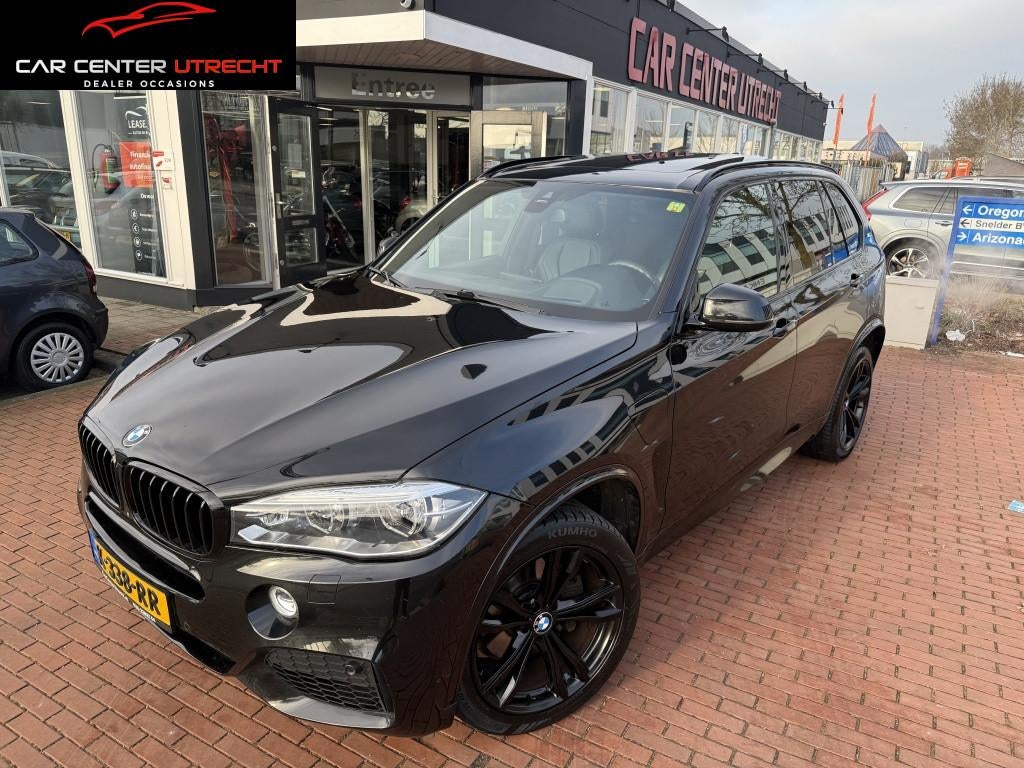 BMW X5 xDrive40e | €500,- KORTING PAASACTIE | iPerformance, Gebruikt, 4 cilinders, Zwart, Bedrijf