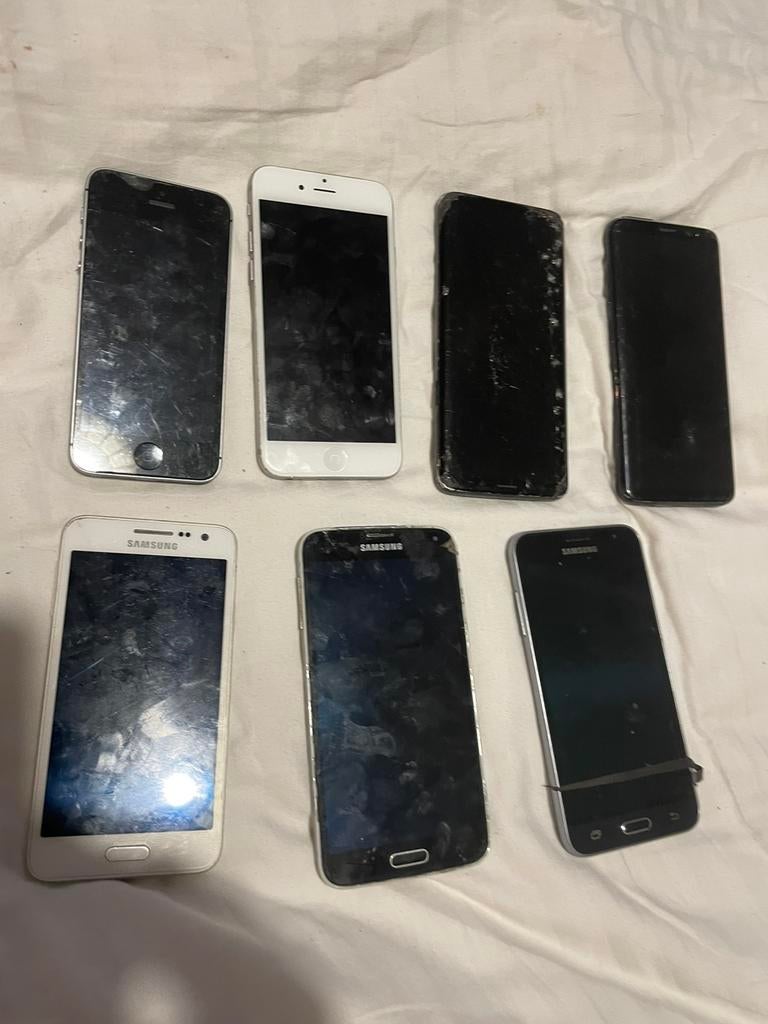 kapot telefoons en tablet, Ophalen of Verzenden, Zo goed als nieuw, Zwart, 64 GB