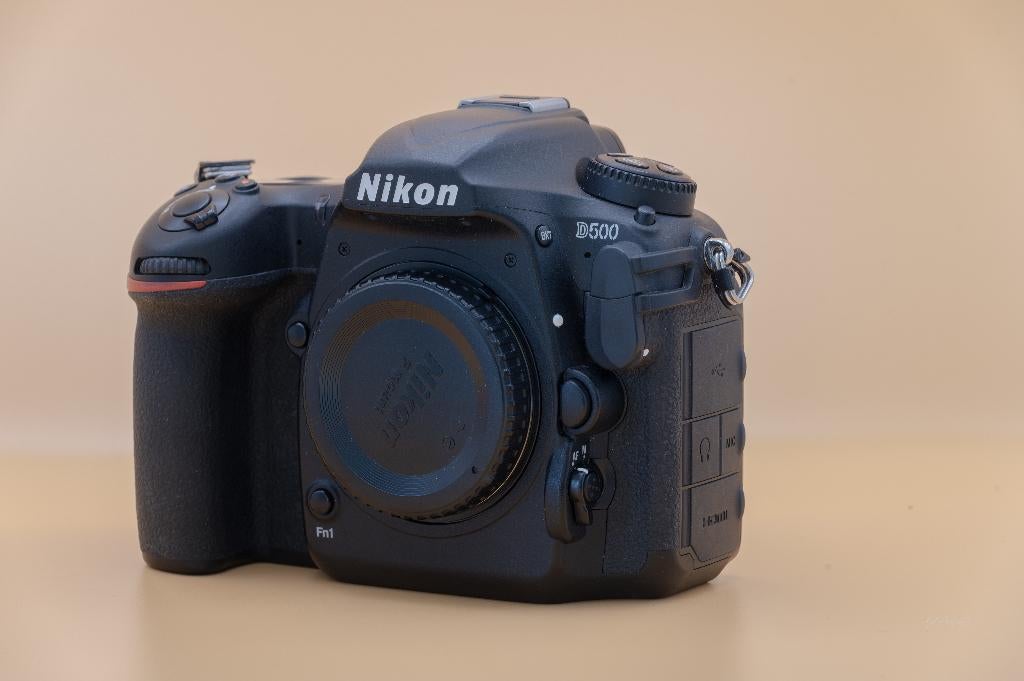 Nikon D500 met batterijgrip en arcaswiss quick release plate, Audio, Tv en Foto, Fotocamera's Digitaal, Spiegelreflex, Ophalen of Verzenden