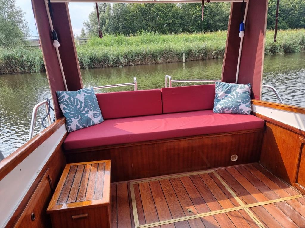Kruiser Boot met Slaapplaatsen en Keuken, Gebruikt, Staal, Binnenboordmotor, Diesel