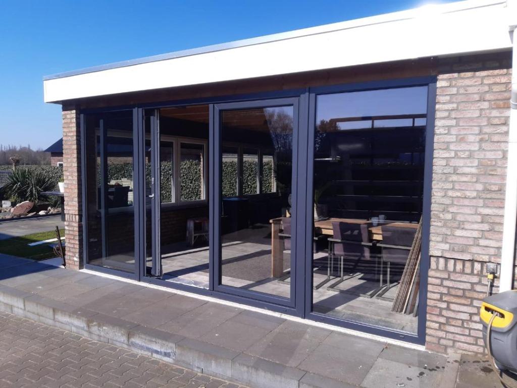 4-delige schuifpuien / kunststof /antraciet/ 6000 x 2400