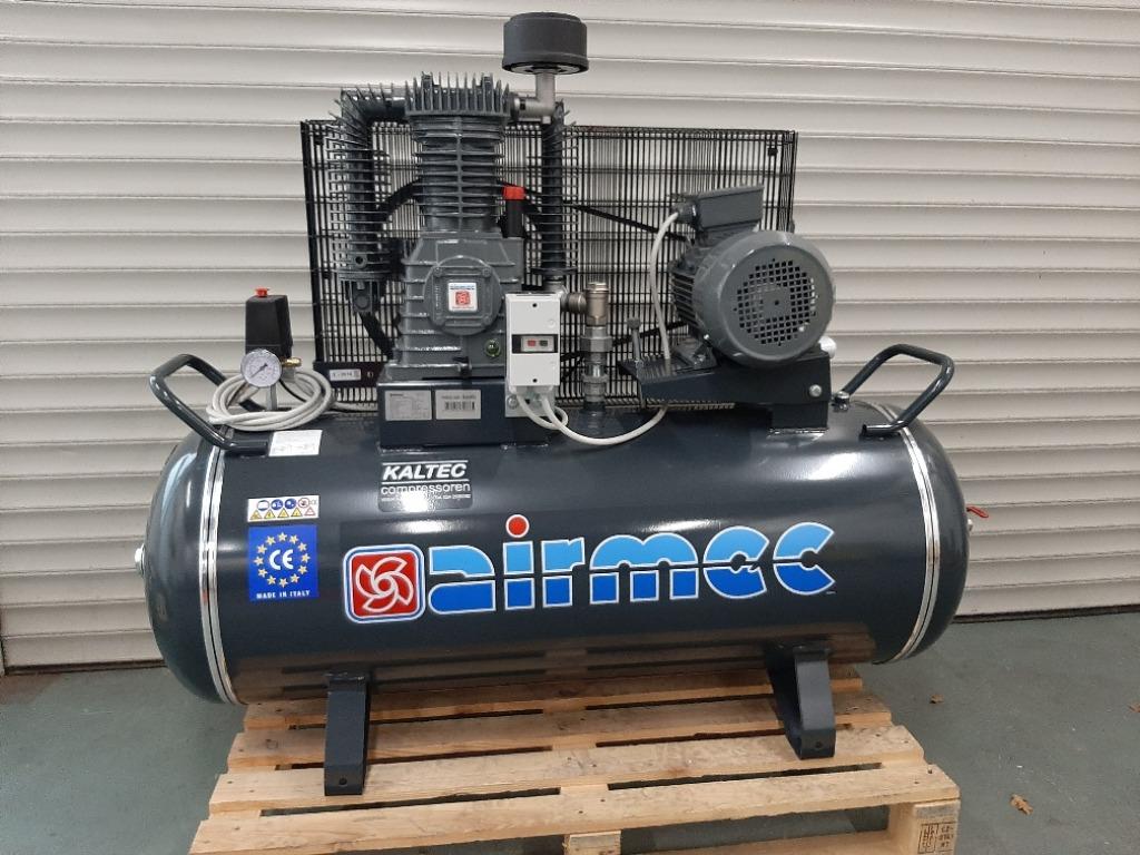5,5kW zuigercompressor AIRMEC Nieuw, 100 liter of meer, Ophalen, Nieuw, 6 tot 10 bar
