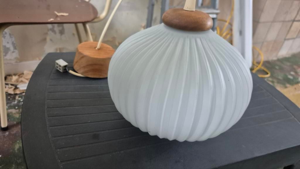 Vintage Louis Kalff Stijl Lamp - Teak & Opaal Glas, Huis en Inrichting, Lampen | Hanglampen, Ophalen, Gebruikt, Louis Kalff, Minder dan 50 cm